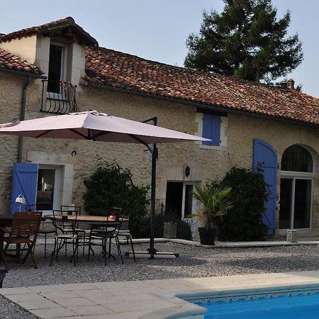 Chambres D'Hotes La Grange Au Bois Champagne-et-Fontaine Ngoại thất bức ảnh